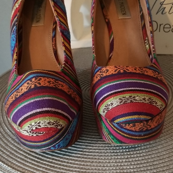 Steve Madden Pammyy Wedges, size 9.5 - Picture 5 of 10